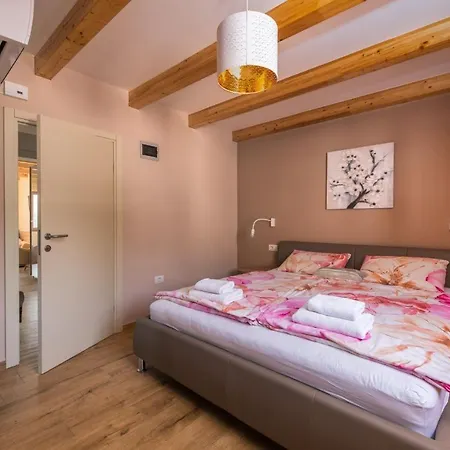 Holiday home Porto Krnica